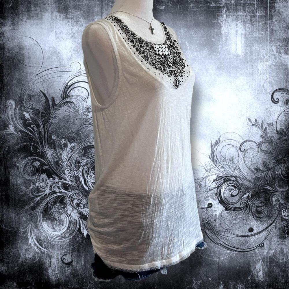BCBG ornate beaded & rhinestoned sheer white sleeveless top - Picture 4 of 8